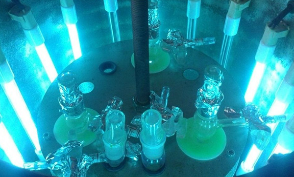 光固化涂料在光照射下發(fā)生的化學反應基本定律。